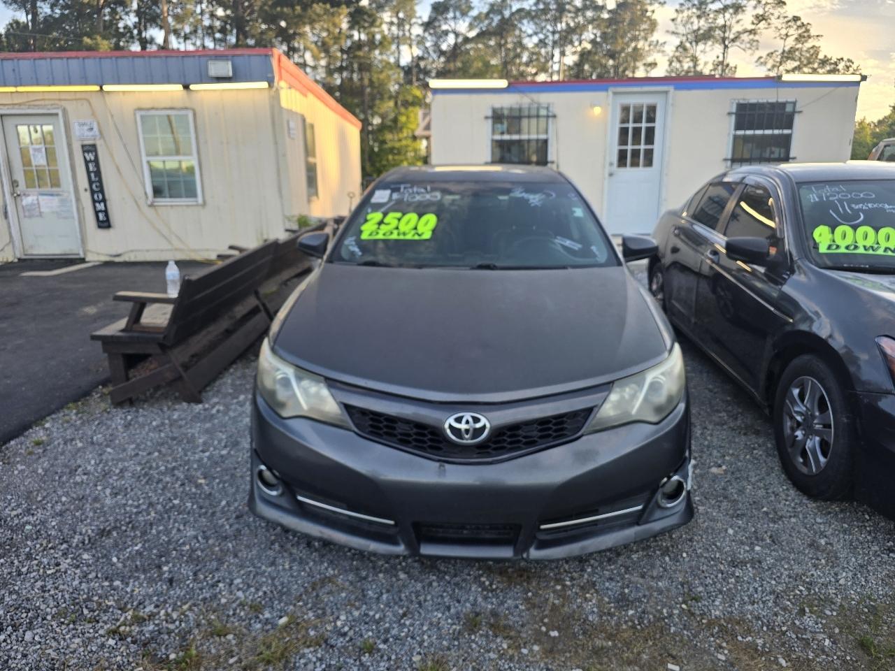 Toyota Camry XLE V6 2012