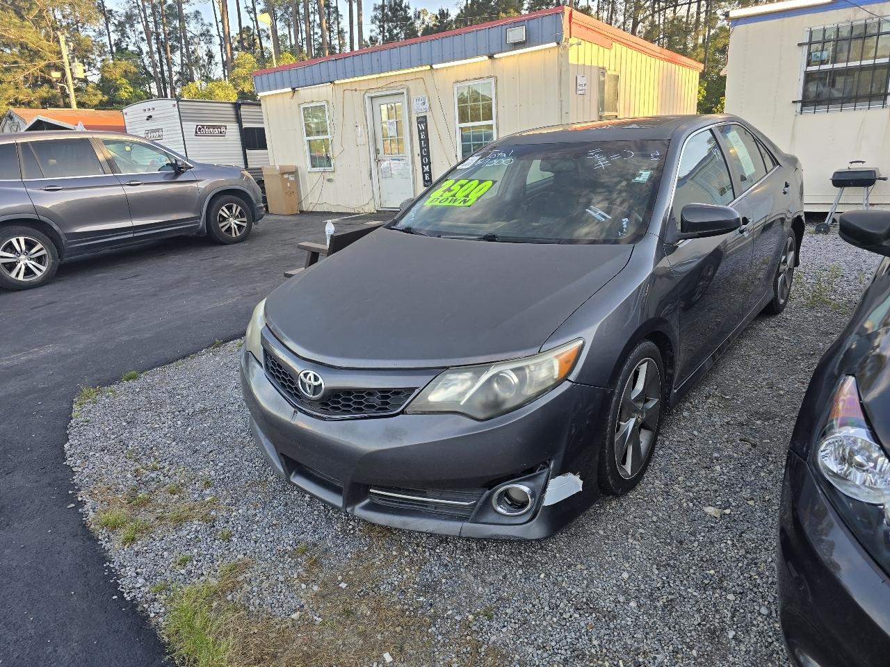 Toyota Camry XLE V6 2012