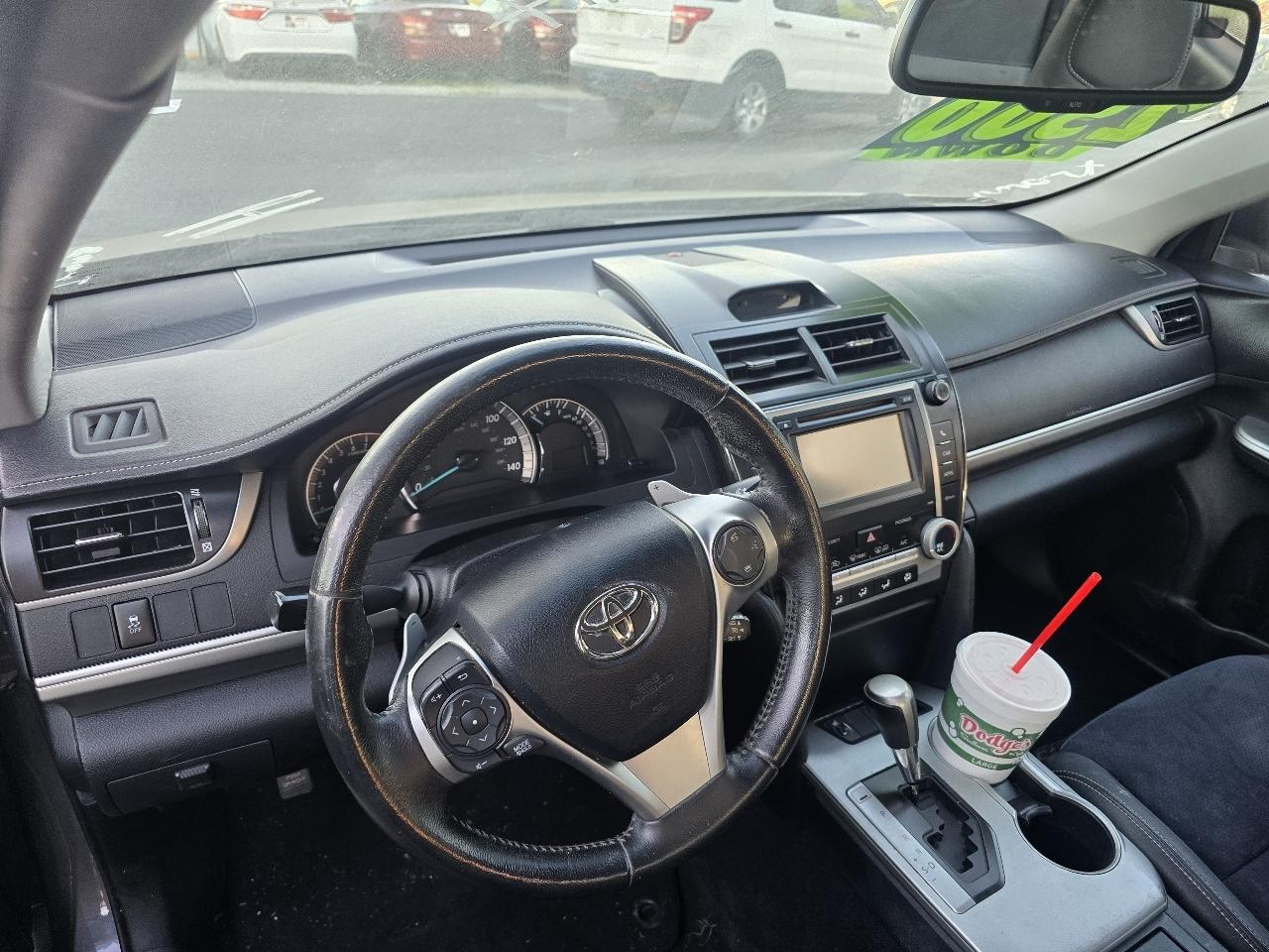 Toyota Camry XLE V6 2012