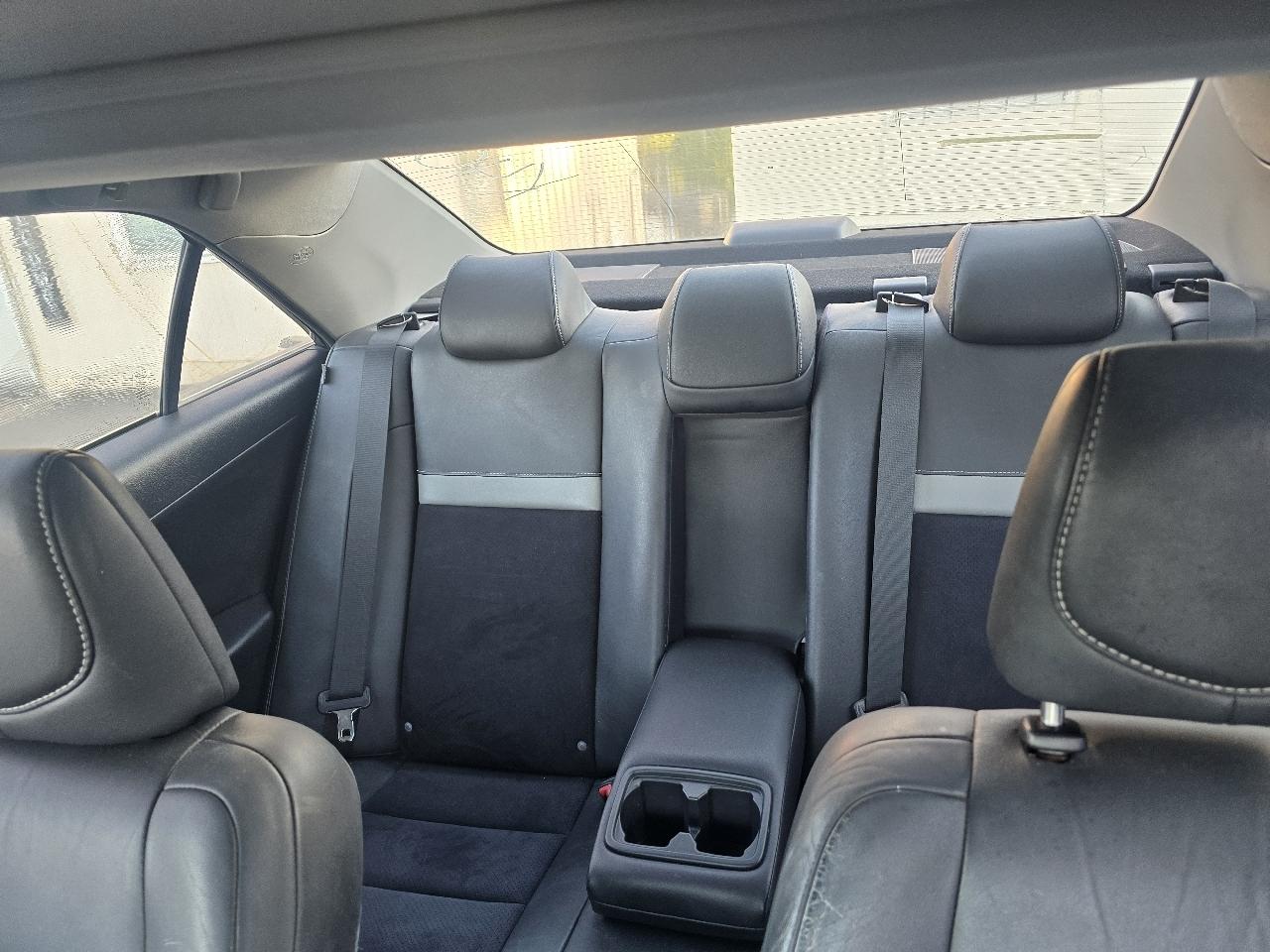 Toyota Camry XLE V6 2012