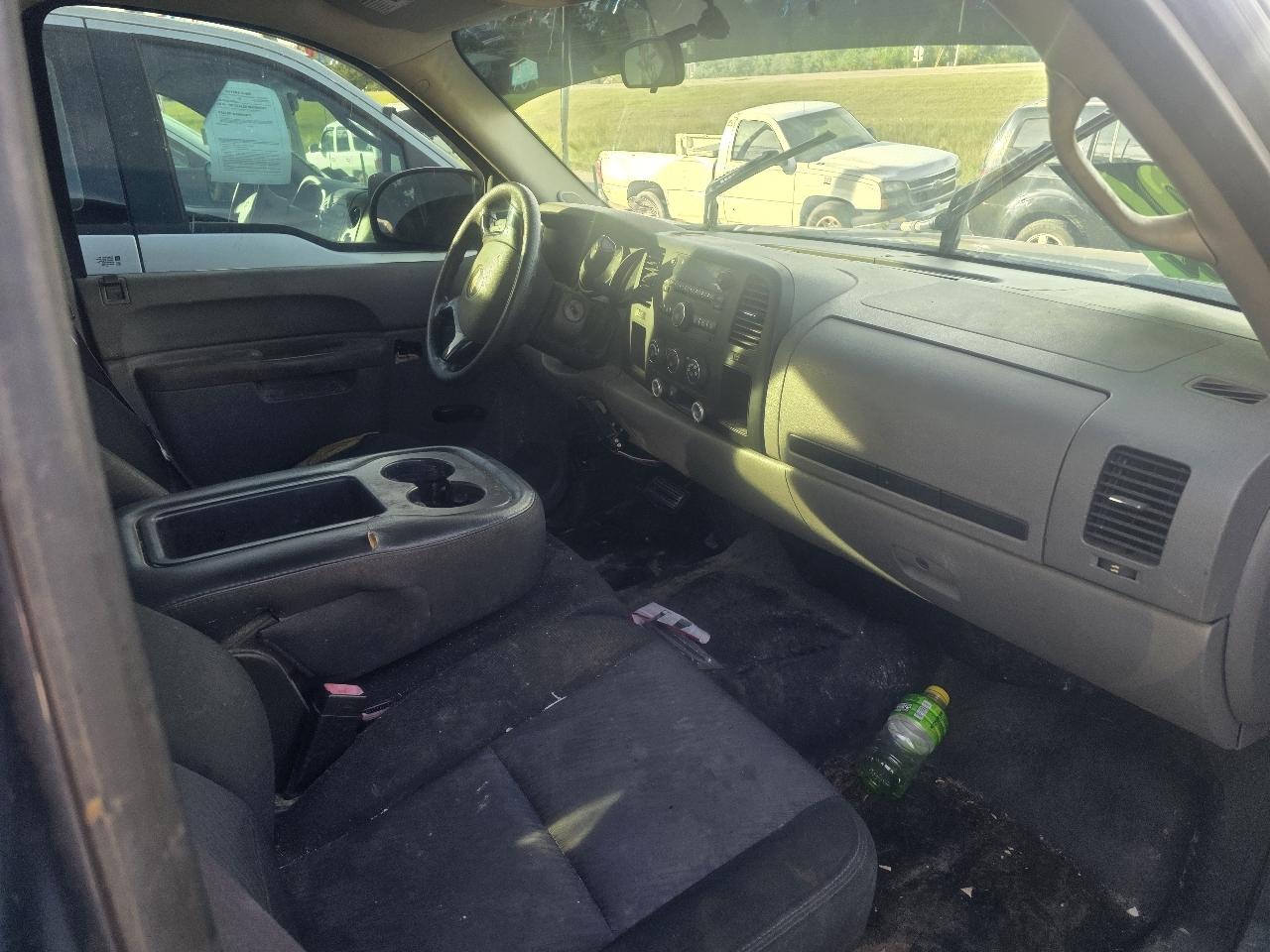 Chevrolet Silverado 1500 Work Truck Ext. Cab 2WD 2011