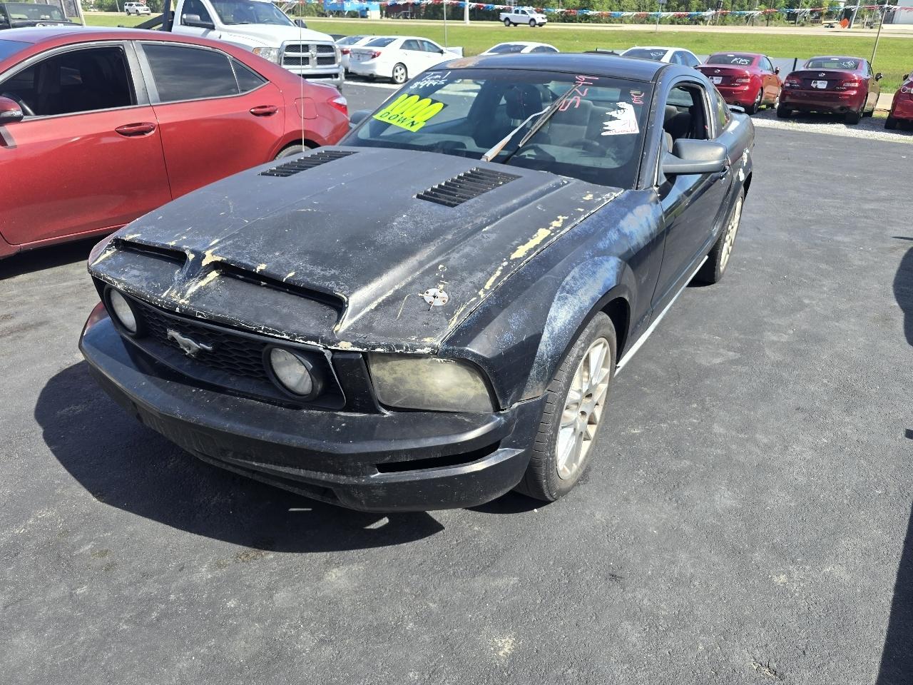 Ford Mustang V6 Deluxe Coupe 2007