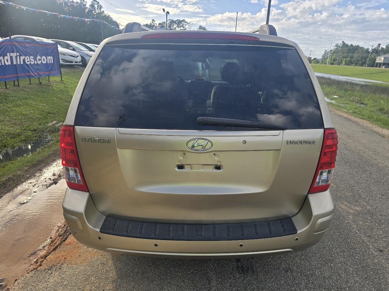 Hyundai Entourage GLS 2008