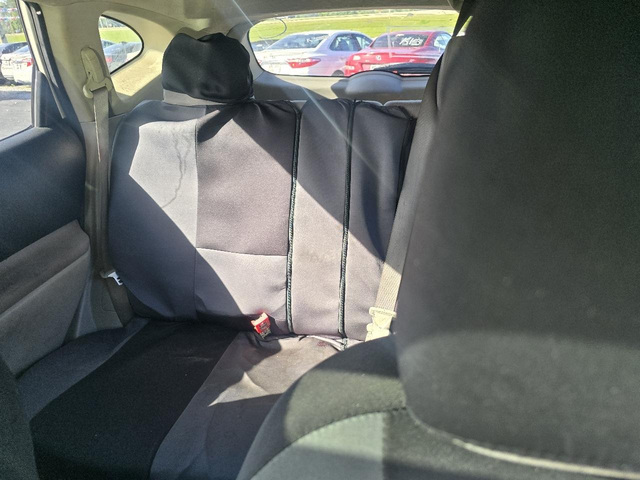 Nissan Rogue S FWD Krom Edition 2011