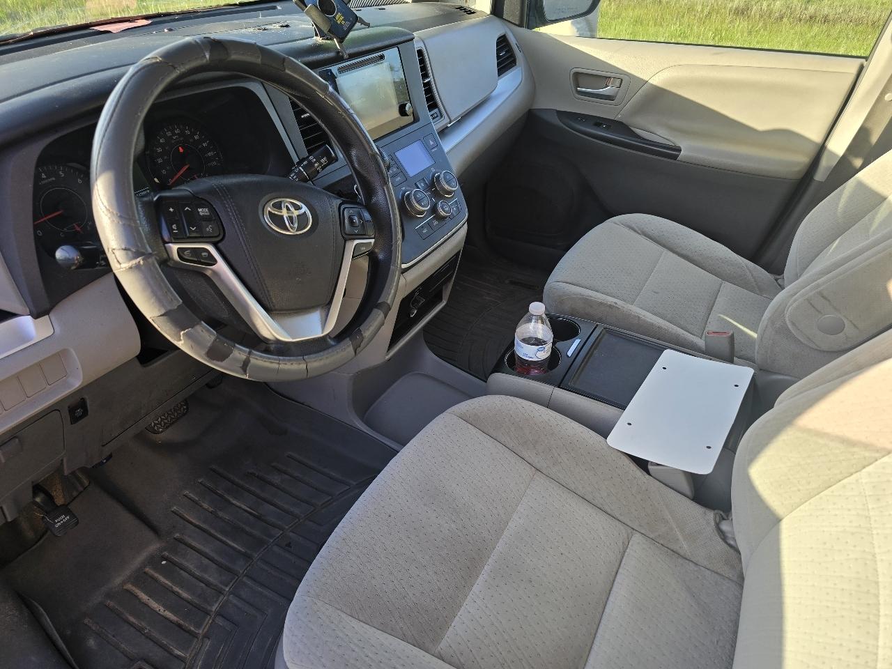 Toyota Sienna LE FWD 8-Passenger V6 2015
