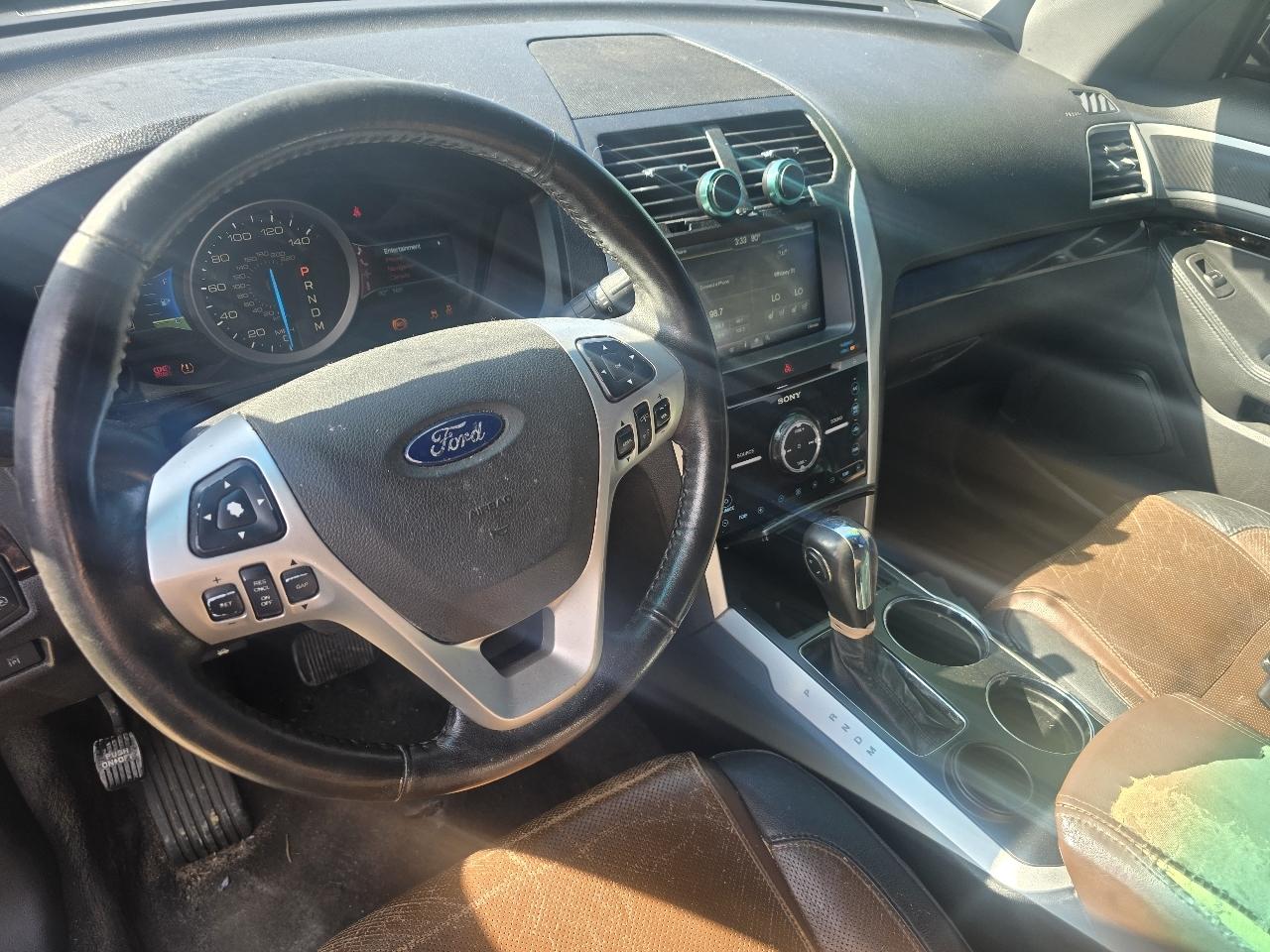 Ford Explorer Limited FWD 2011