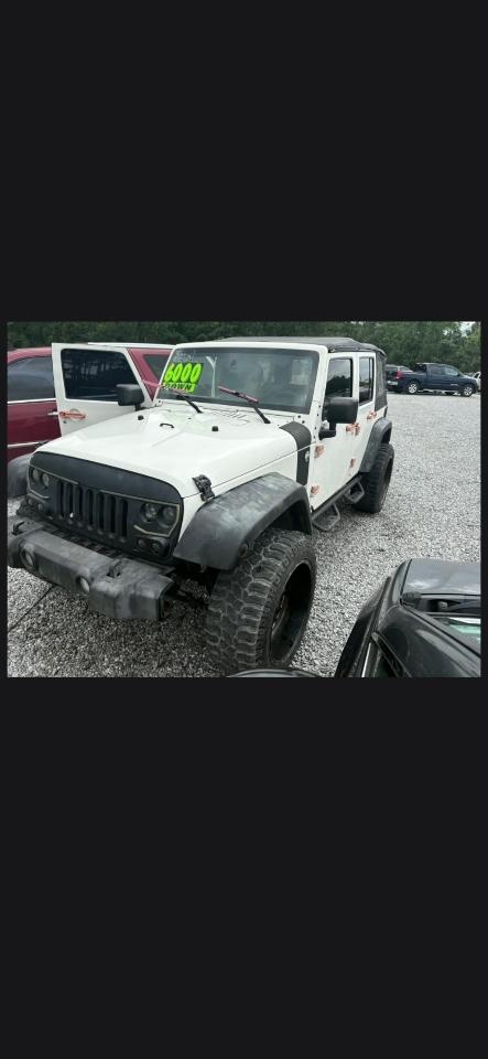 Jeep Wrangler Unlimited Sport RWD 2010