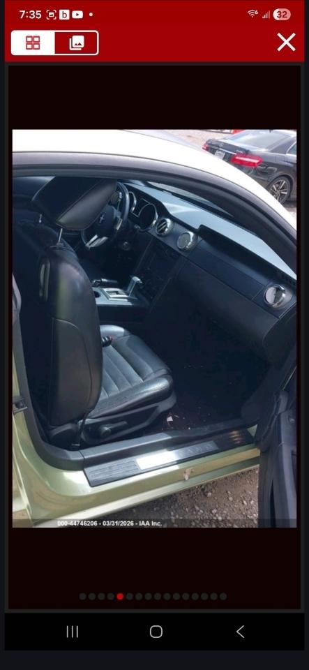 Ford Mustang GT Deluxe Coupe 2006