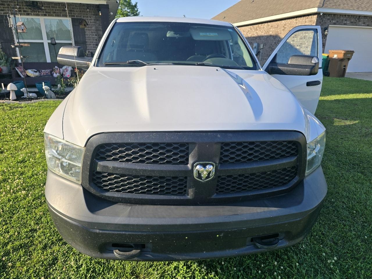 RAM 1500 Tradesman Quad Cab 4WD 2014