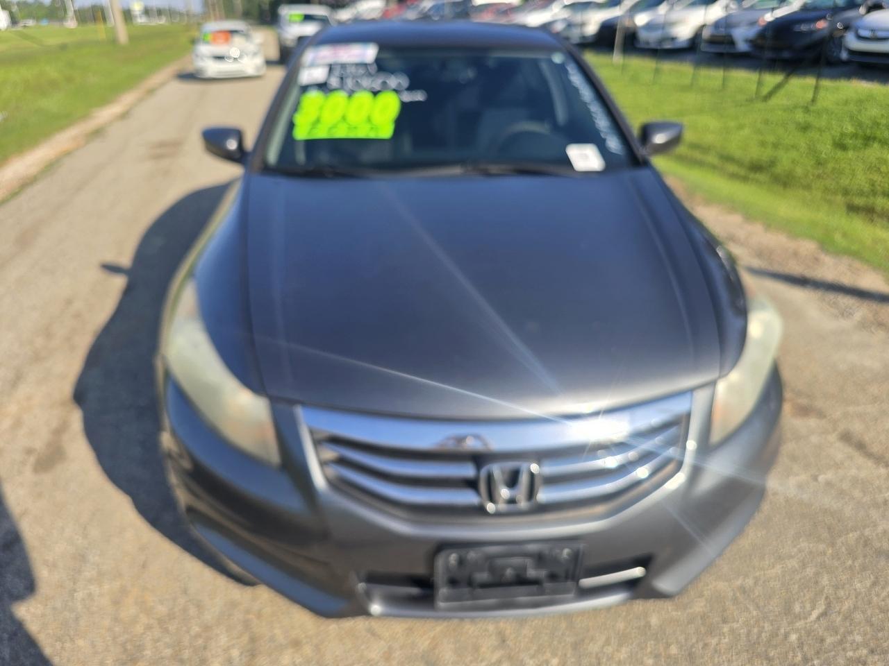 Honda Accord LX sedan AT 2012