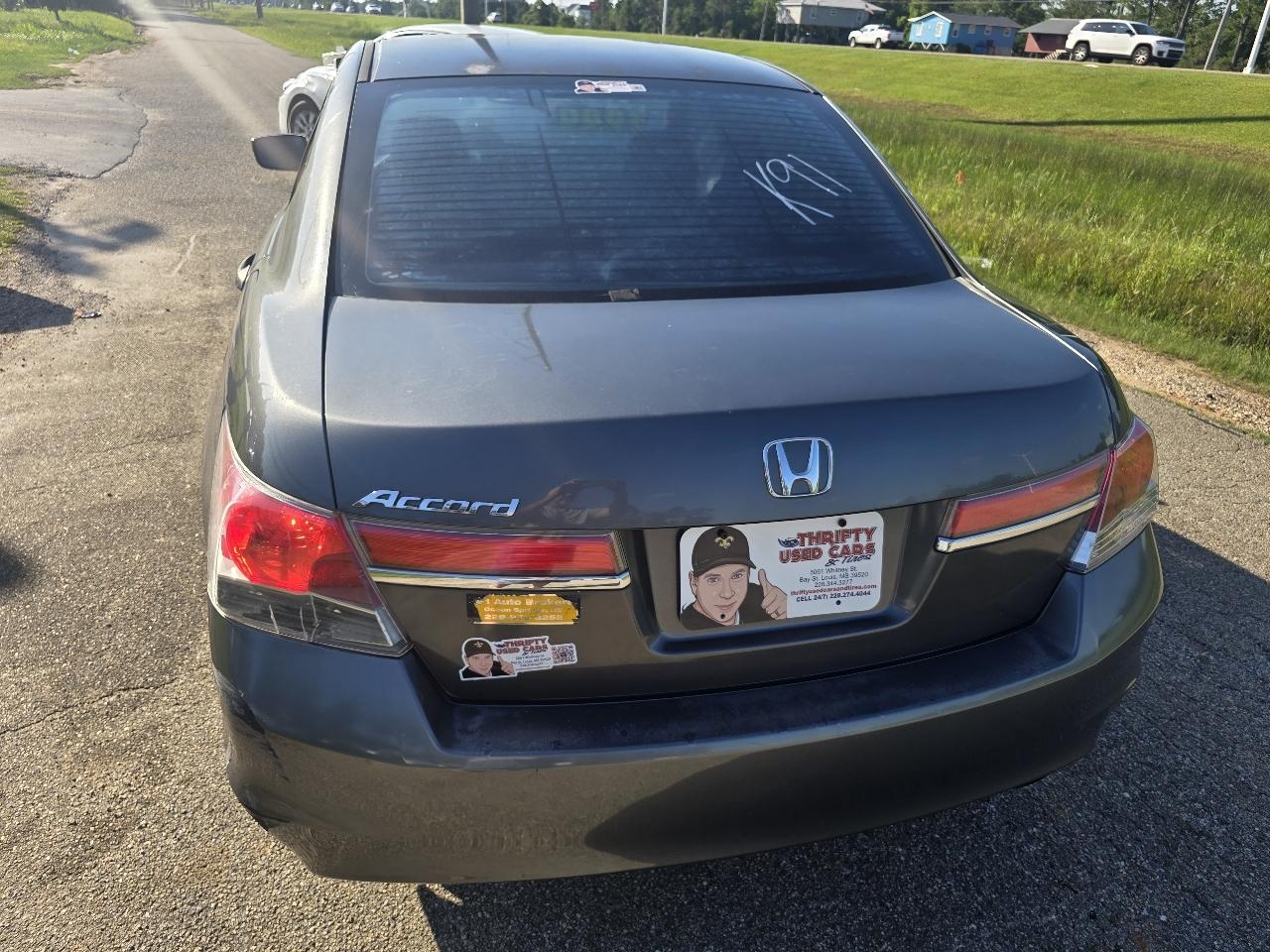 Honda Accord LX sedan AT 2012