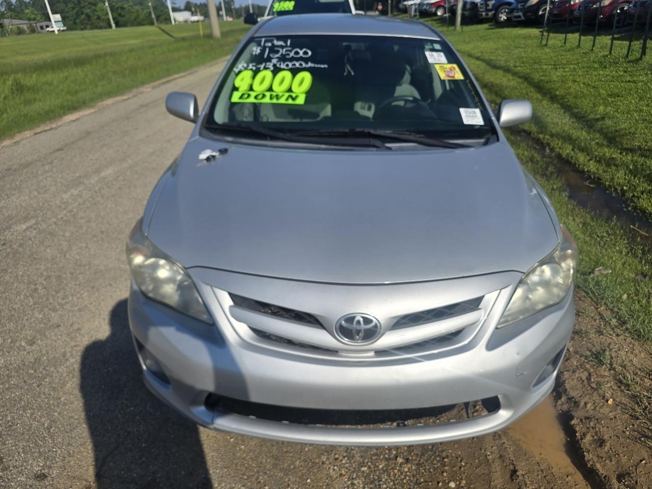 Toyota Corolla S 5-Speed MT 2013