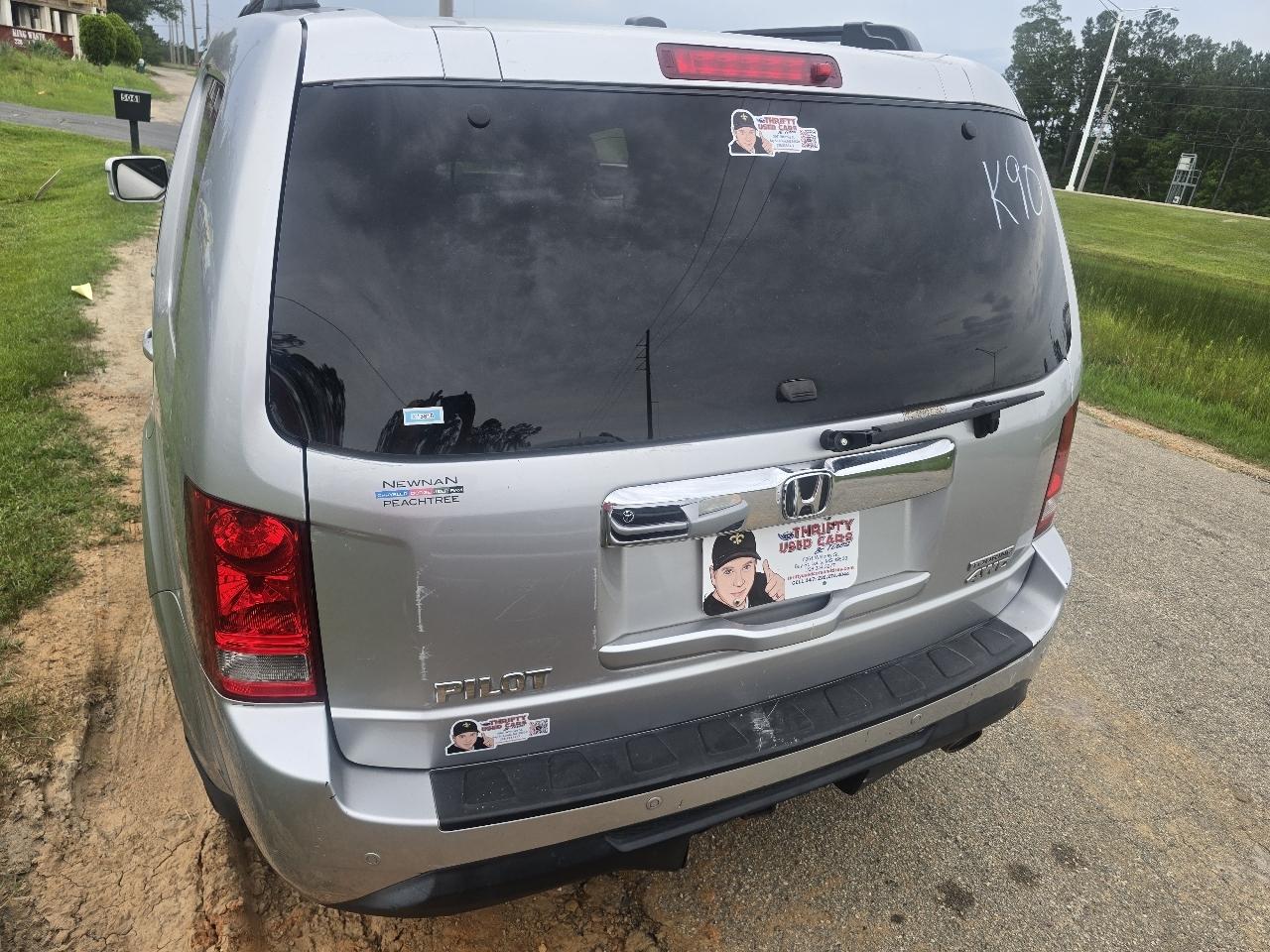 Honda Pilot Touring 4WD 5-Spd AT with DVD 2013