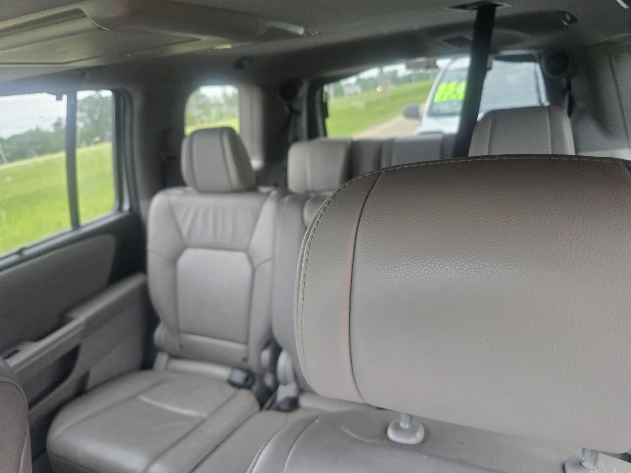 Honda Pilot Touring 4WD 5-Spd AT with DVD 2013