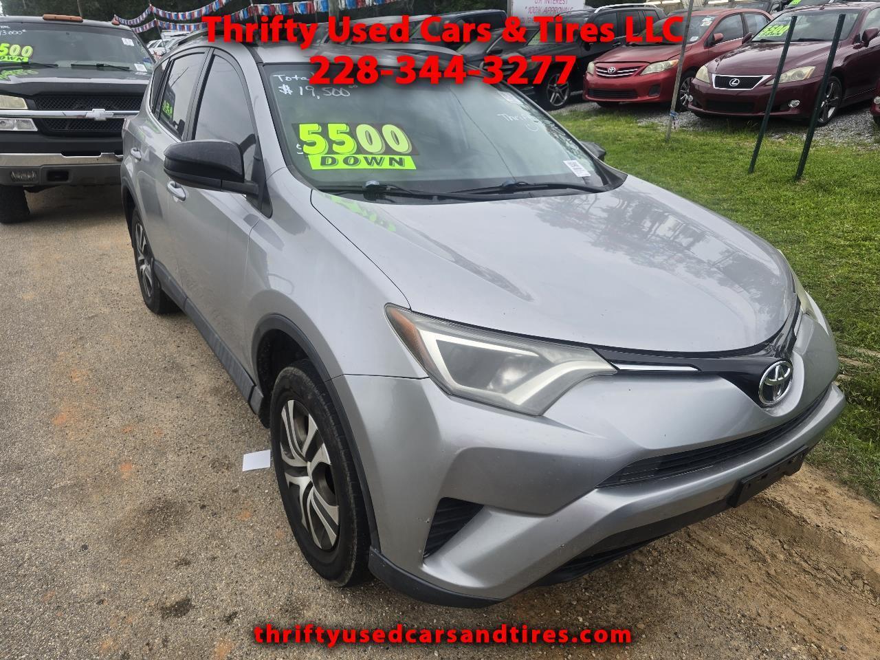 Toyota RAV4 LE AWD 2016