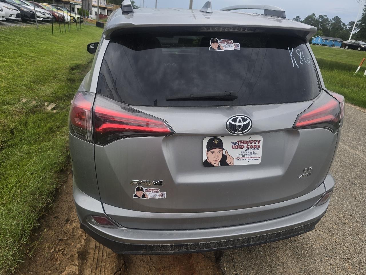 Toyota RAV4 LE AWD 2016