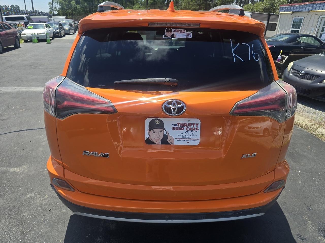 Toyota RAV4 XLE FWD 2016