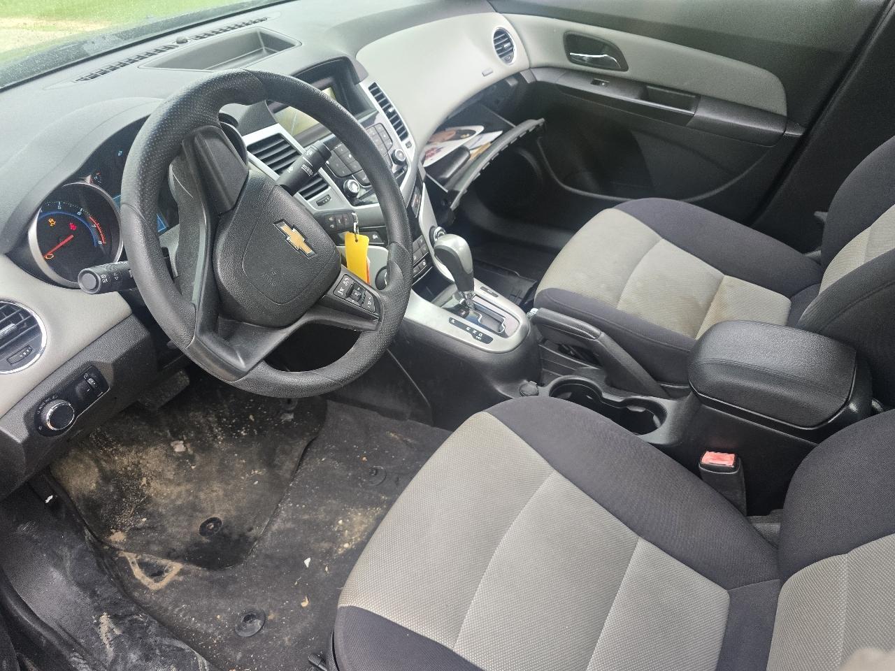 Chevrolet Cruze LS Auto 2013