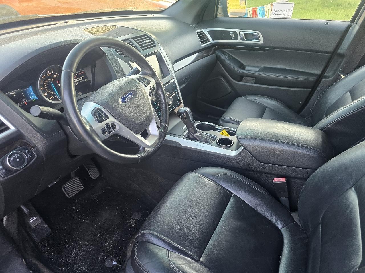 Ford Explorer Limited FWD 2015