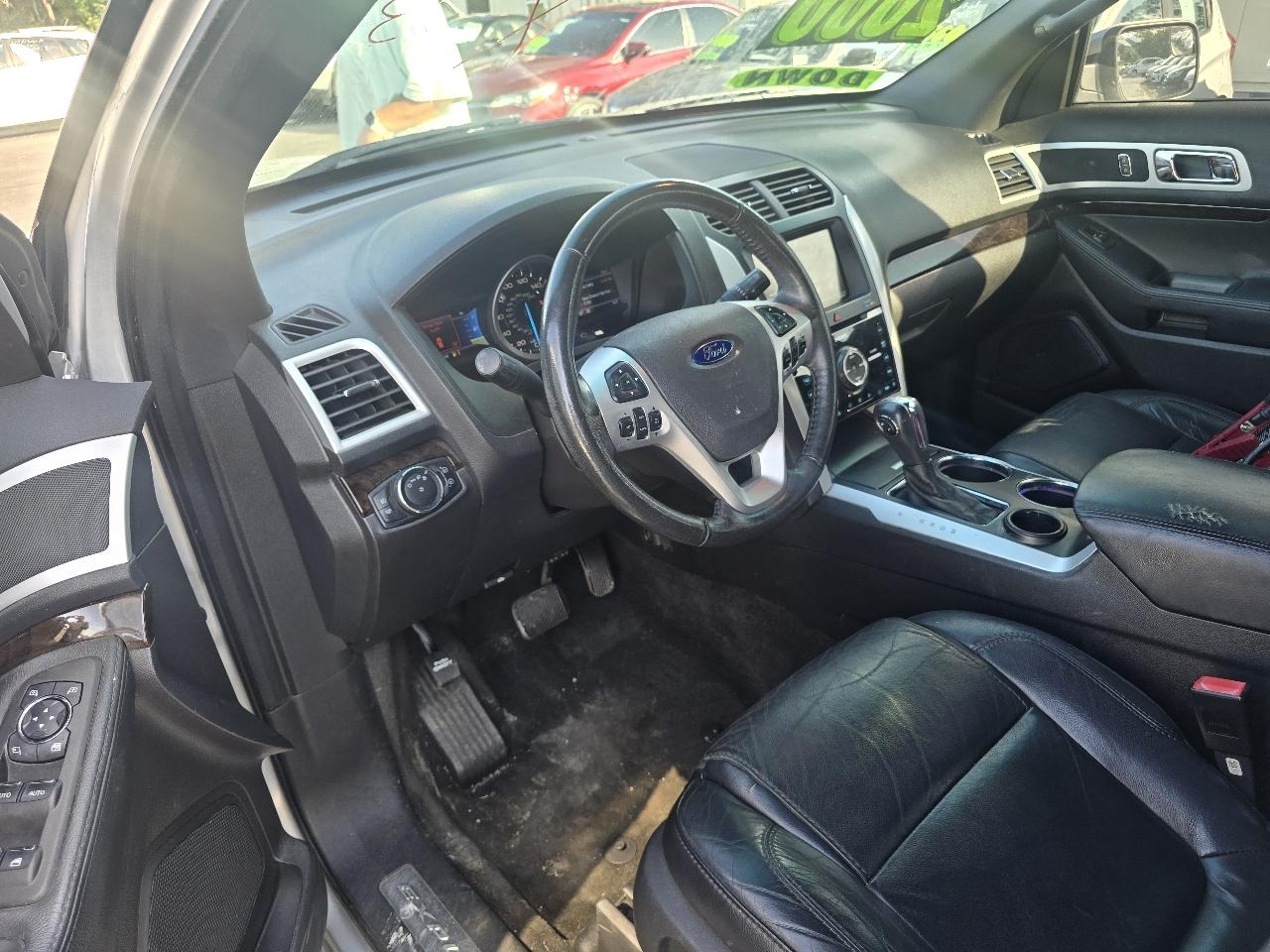 Ford Explorer Limited FWD 2013
