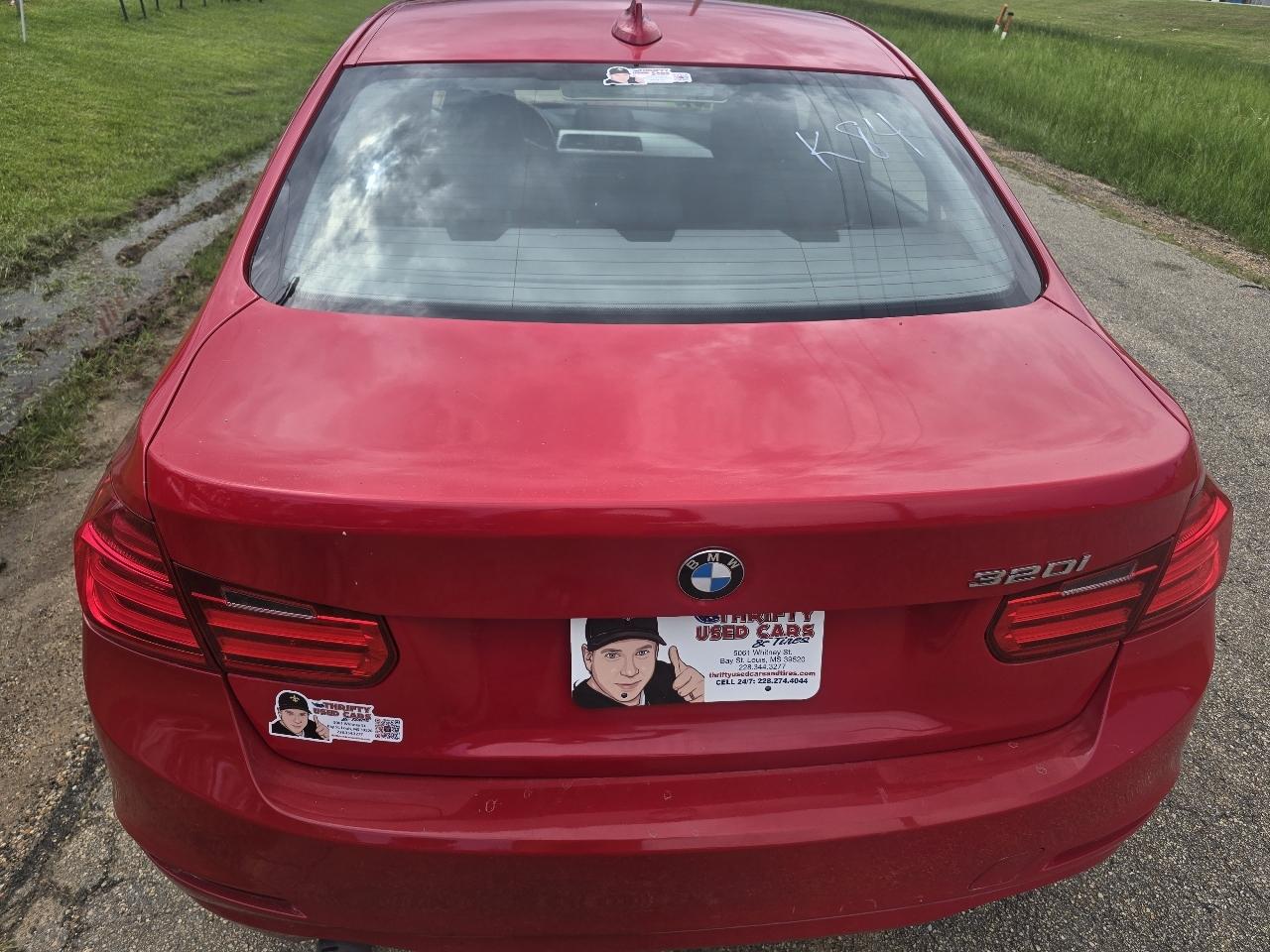 BMW 3-Series 320i Sedan 2014