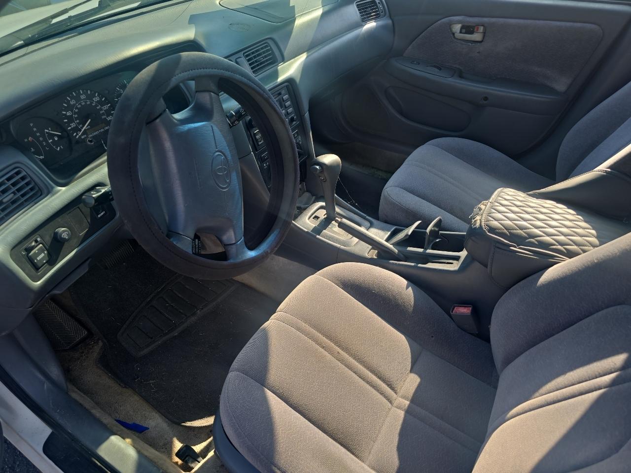 Toyota Camry CE 1999