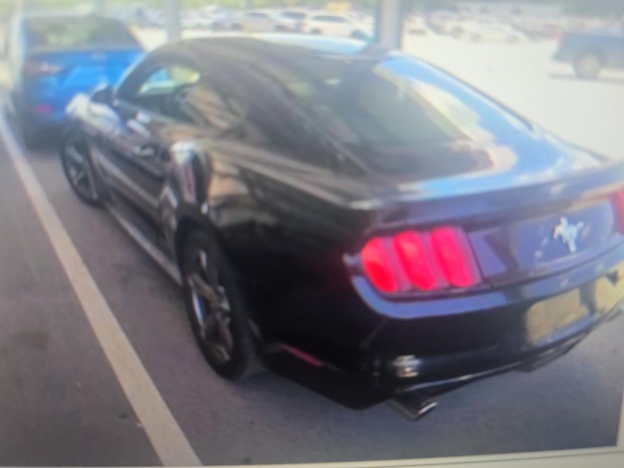 Ford Mustang V6 Coupe 2016