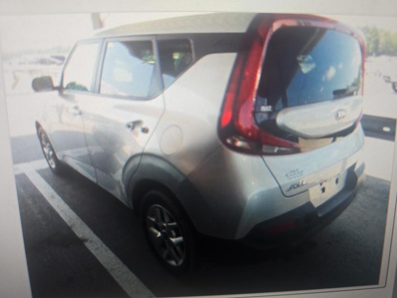 Kia Soul LX CVT 2021