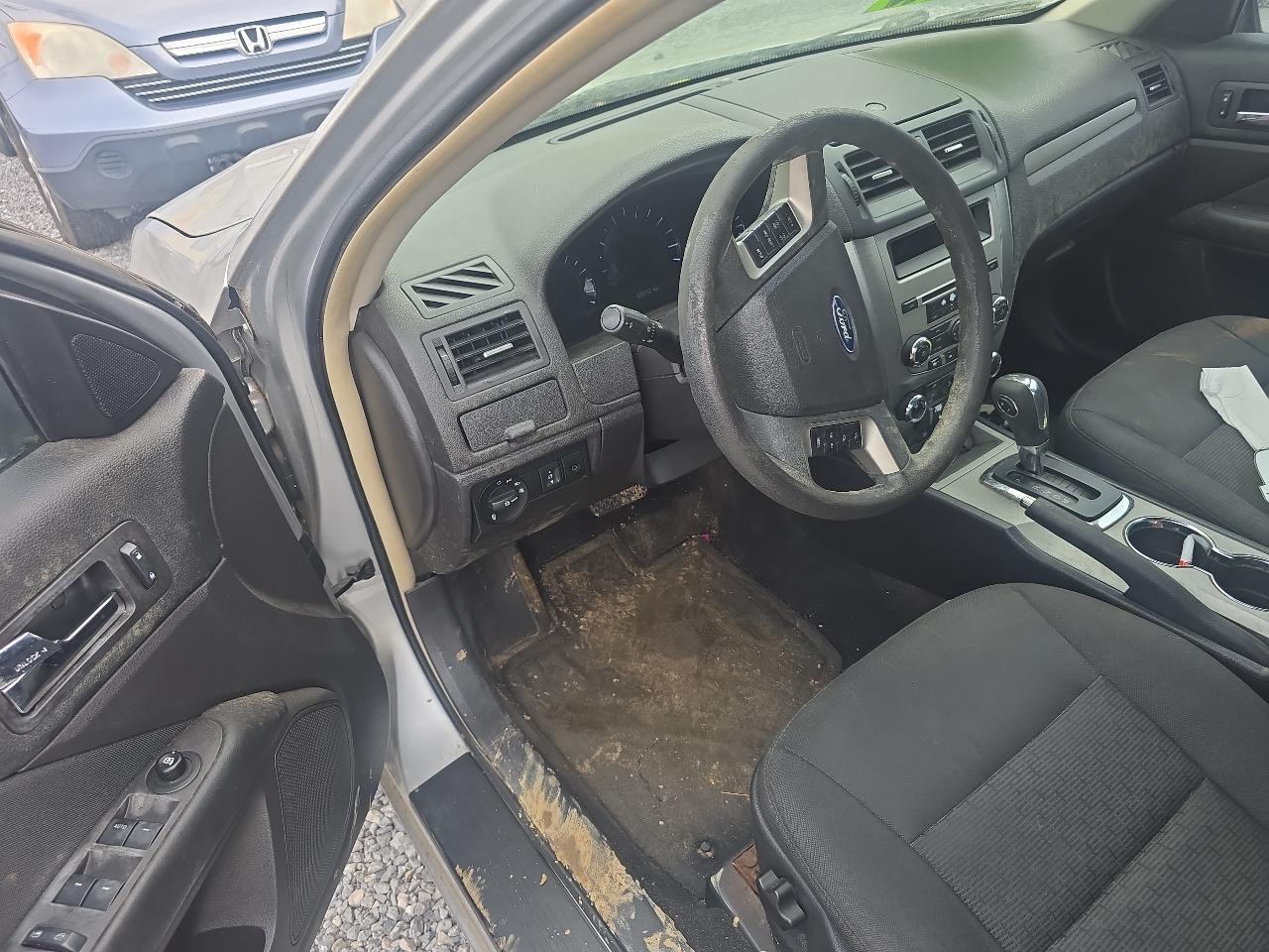 Ford Fusion SE 2012