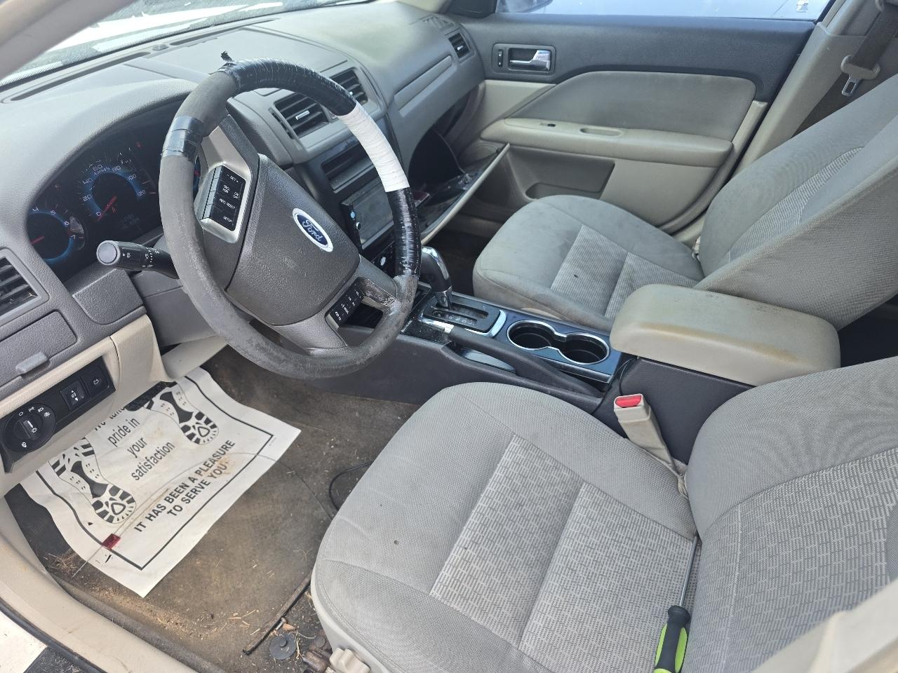 Ford Fusion SE 2012