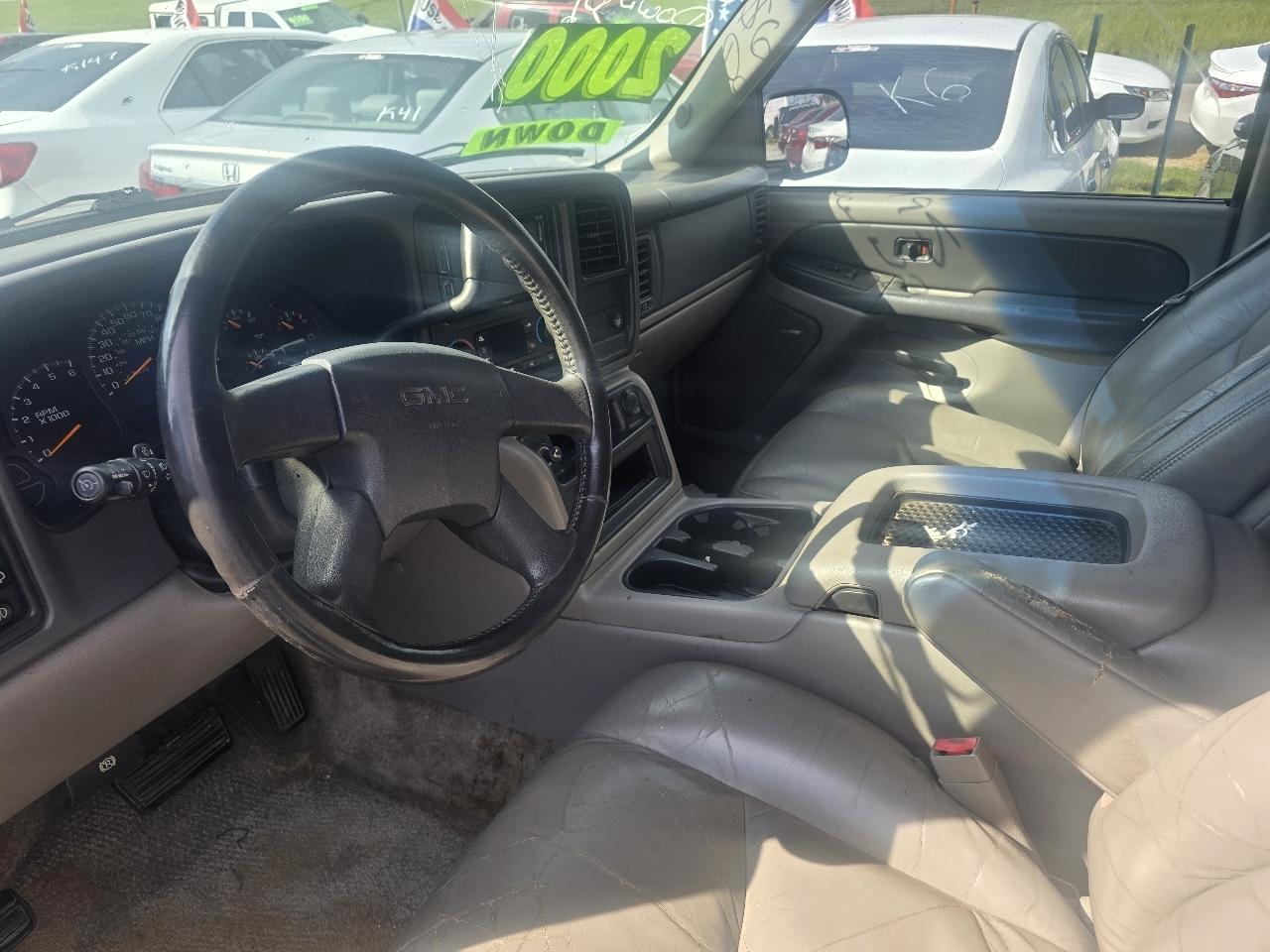 GMC Yukon 2WD 2003