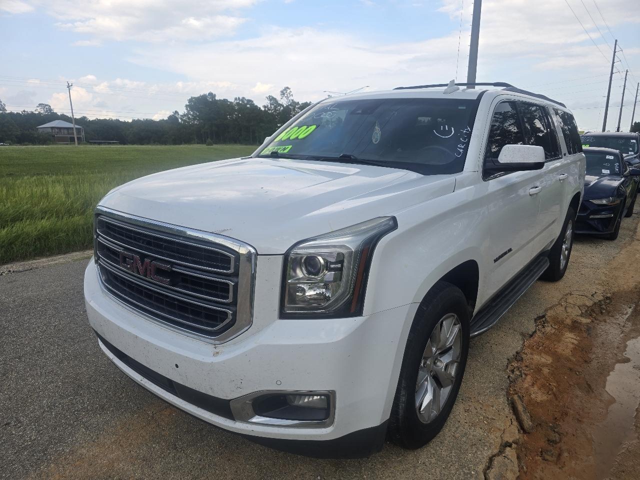 GMC Yukon XL SLT 2WD 2017