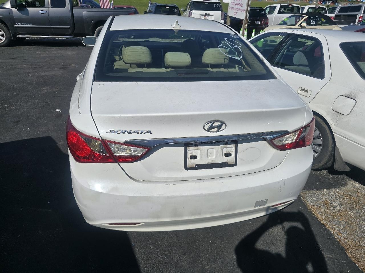 Hyundai Sonata GLS Manual 2012
