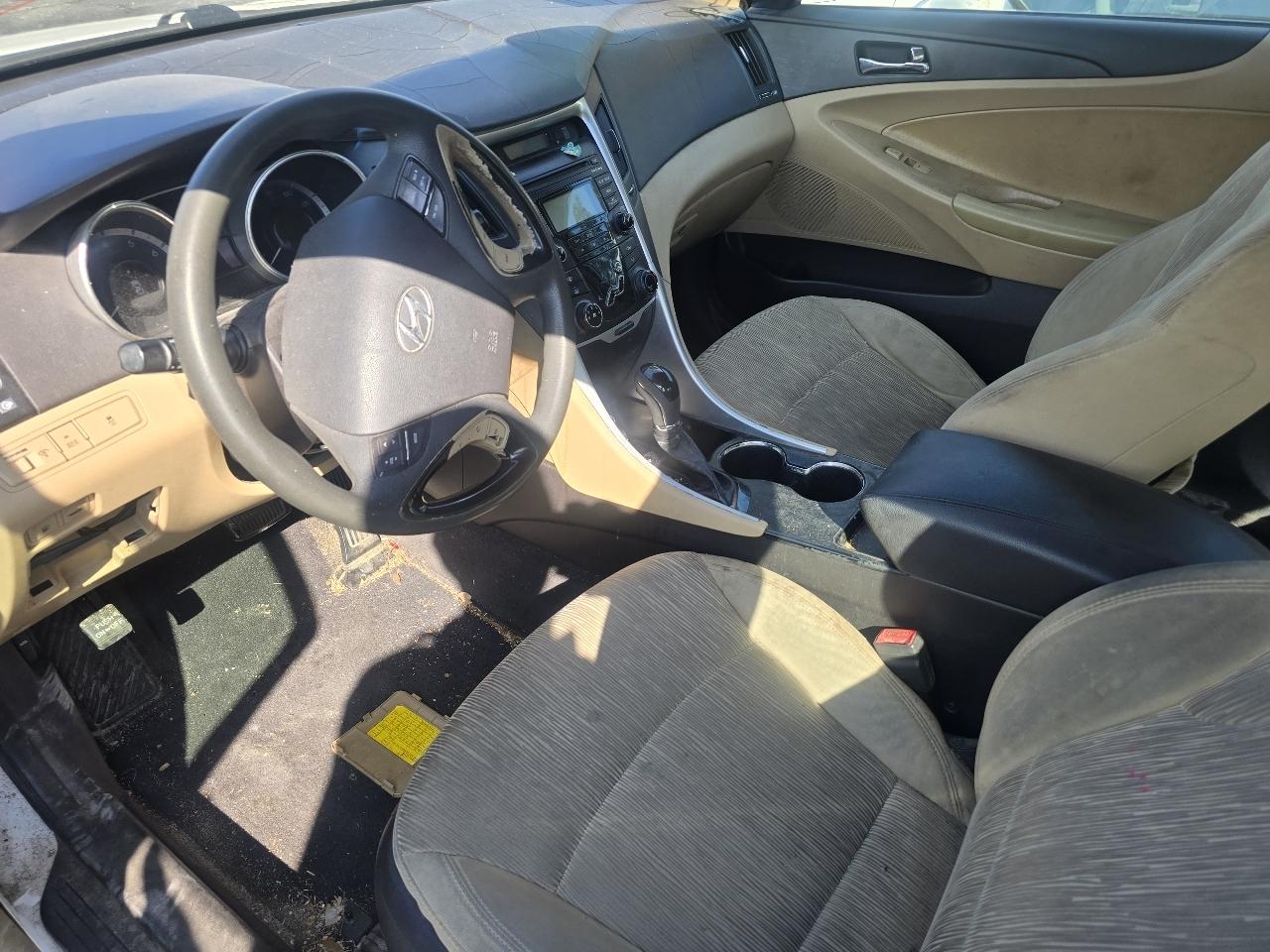 Hyundai Sonata GLS Manual 2012