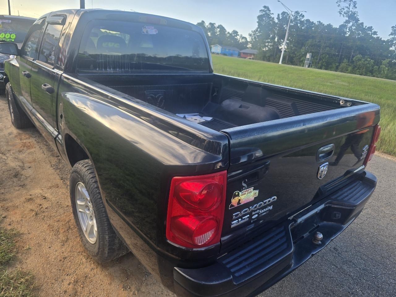 Dodge Dakota SLT Quad Cab 2WD 2005