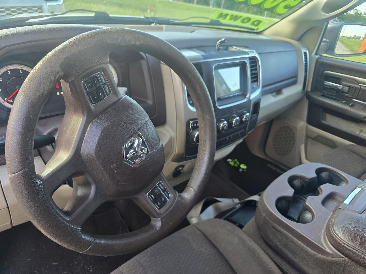RAM 1500 SLT Crew Cab SWB 2WD 2013