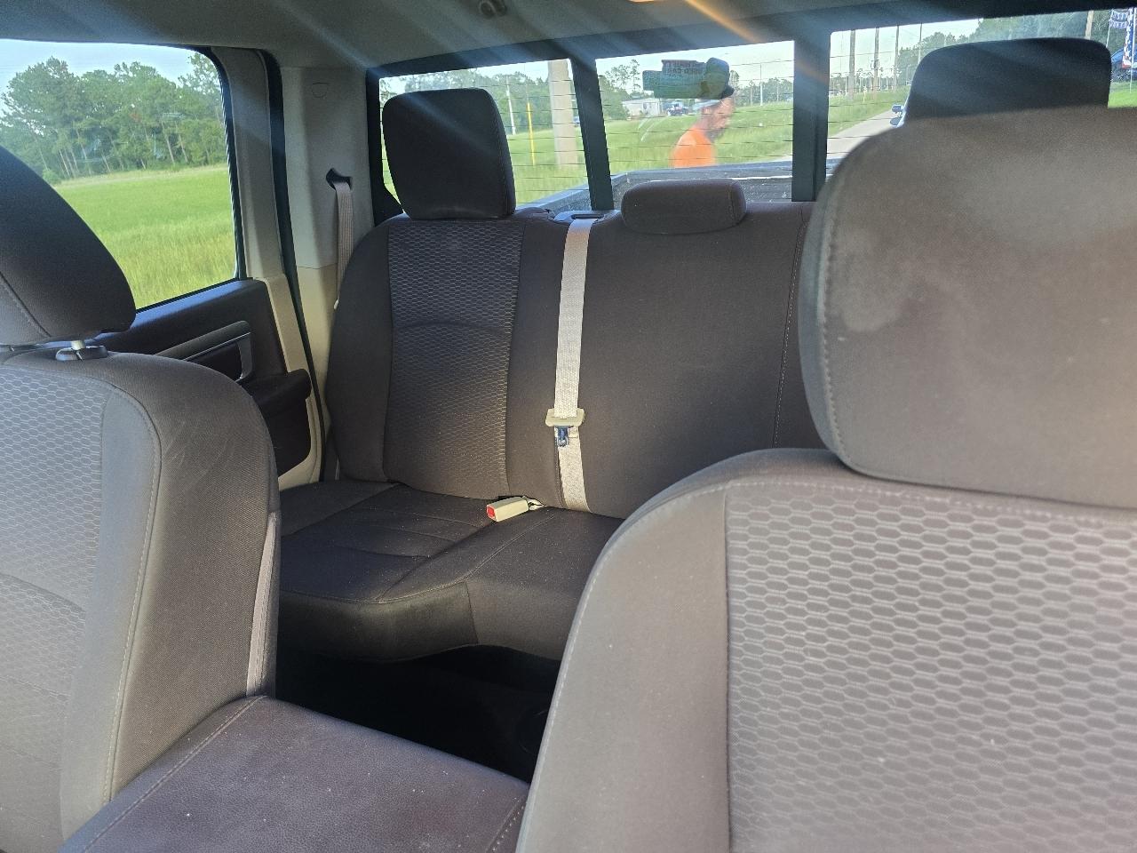 RAM 1500 SLT Crew Cab SWB 2WD 2013