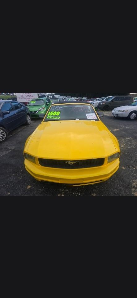Ford Mustang V6 Deluxe Convertible 2005