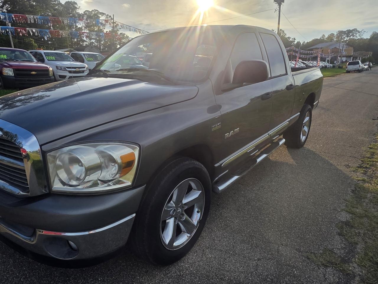 Dodge Ram 1500 SXT Quad Cab Long Bed 2WD 2008