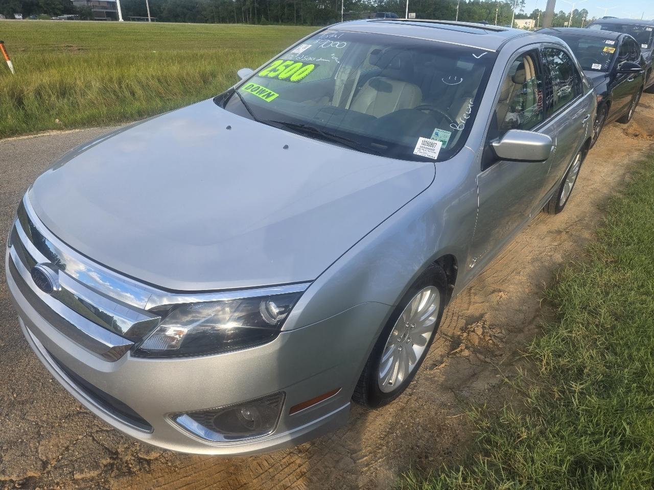 Ford Fusion Hybrid Sedan 2010