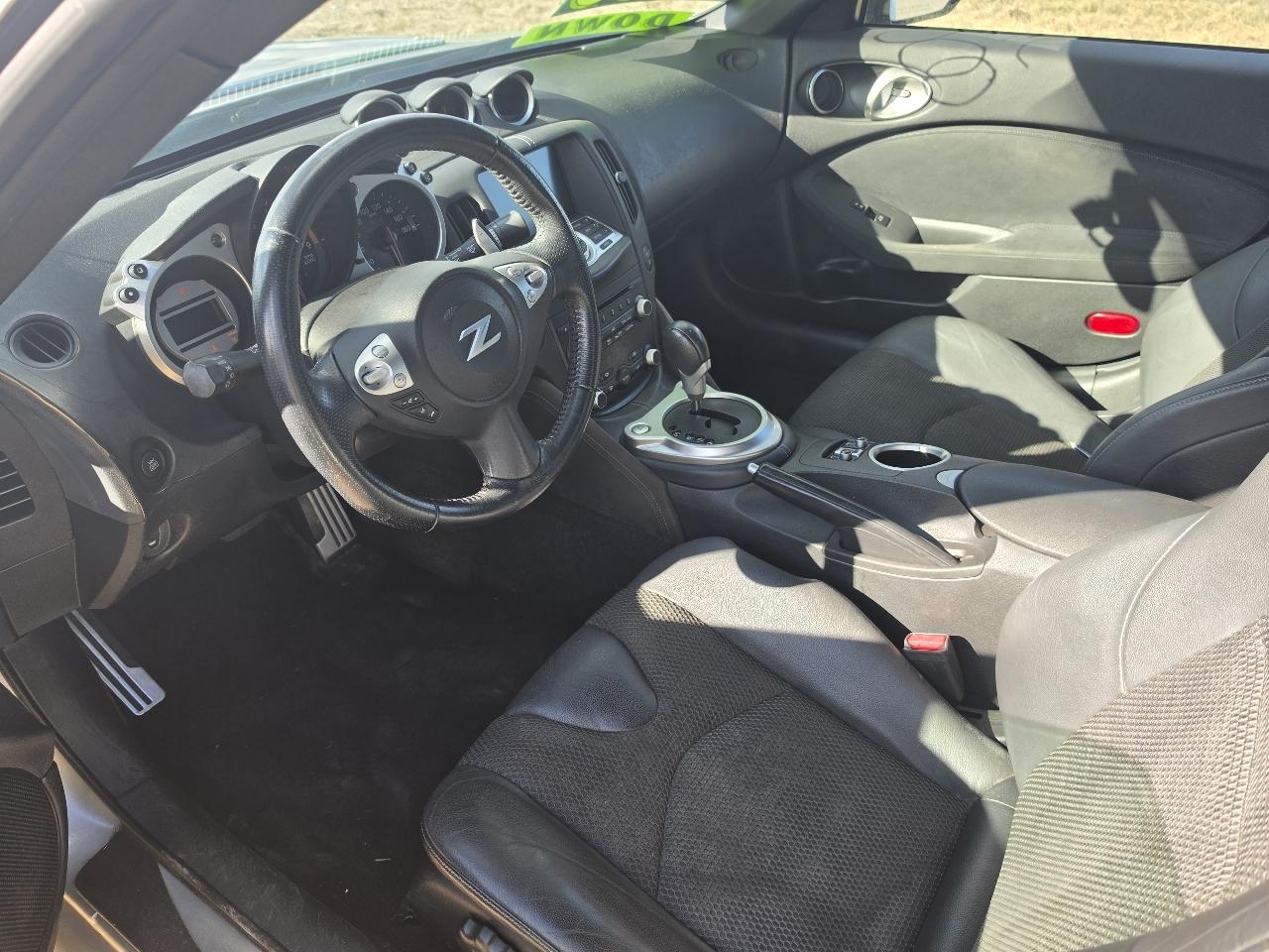 Nissan Z 370Z Roadster 2010
