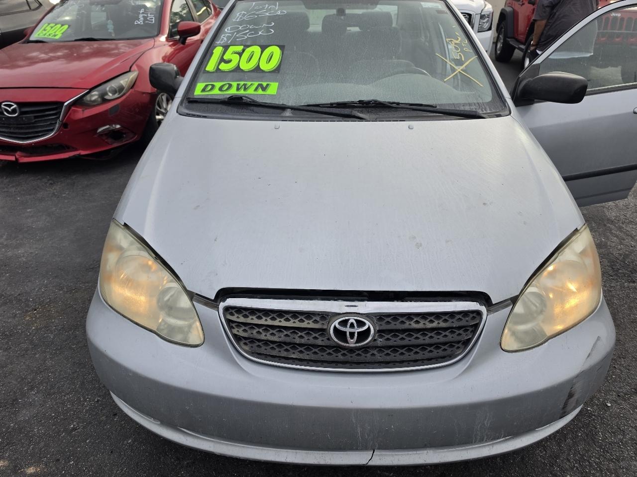 Toyota Corolla CE 2005