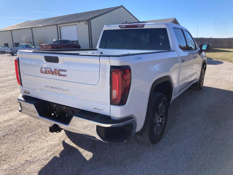GMC Sierra 1500 SLT Crew Cab 4WD 2026