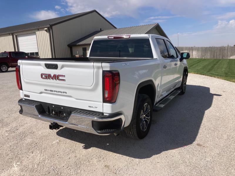 GMC Sierra 1500 SLT Crew Cab 4WD 2026