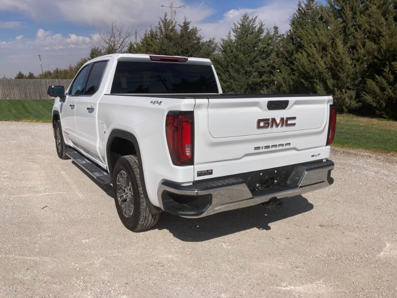 GMC Sierra 1500 SLT Crew Cab 4WD 2026