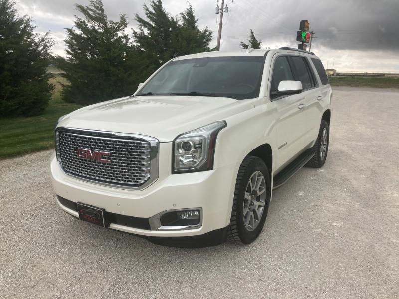 GMC Yukon Denali 4WD 2015