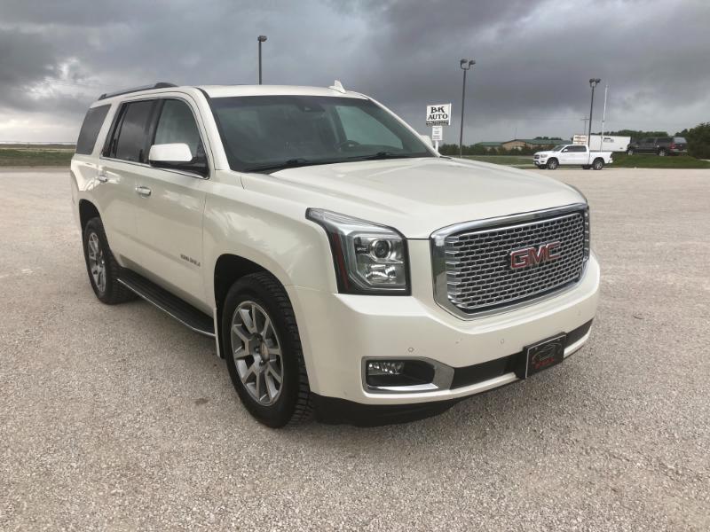 GMC Yukon Denali 4WD 2015