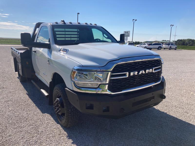RAM 3500 Regular Cab 4WD DRW 2022