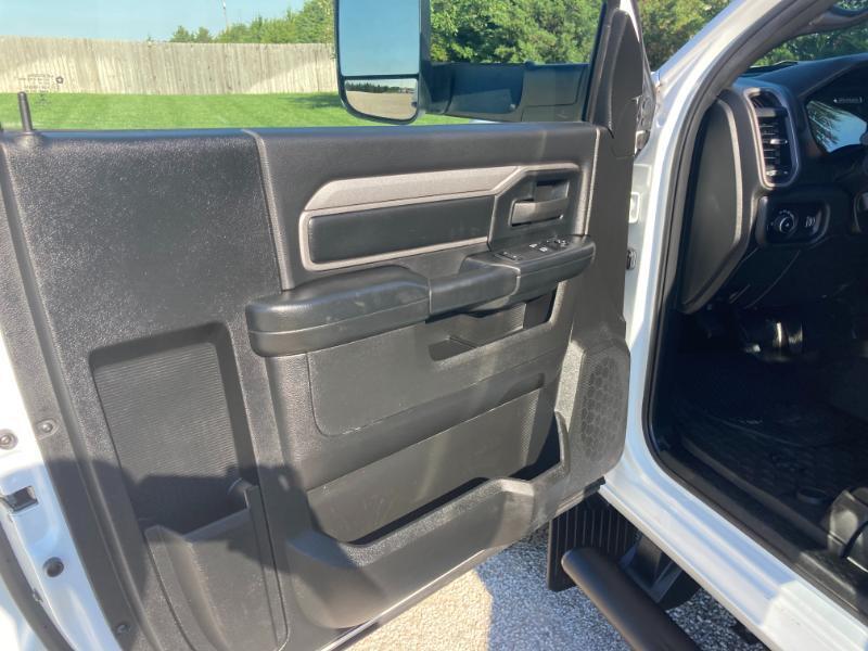 RAM 3500 Regular Cab 4WD DRW 2022