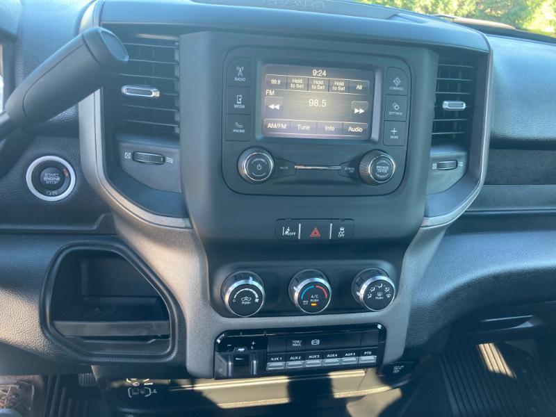 RAM 3500 Regular Cab 4WD DRW 2022